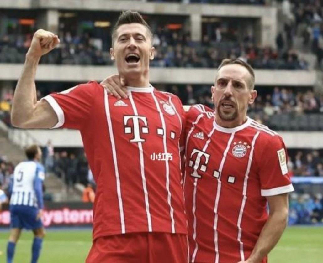 开云体育- 德甲莱万多夫斯基连进五球的视频 