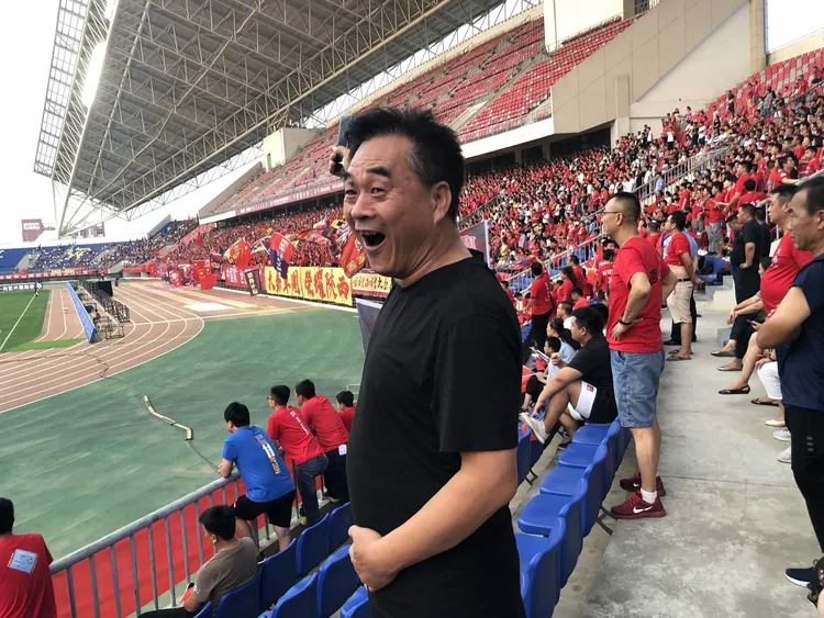 开云-Ning回归赛场，惊险取胜首场状态亮眼，G2观众沸腾！的简单介绍